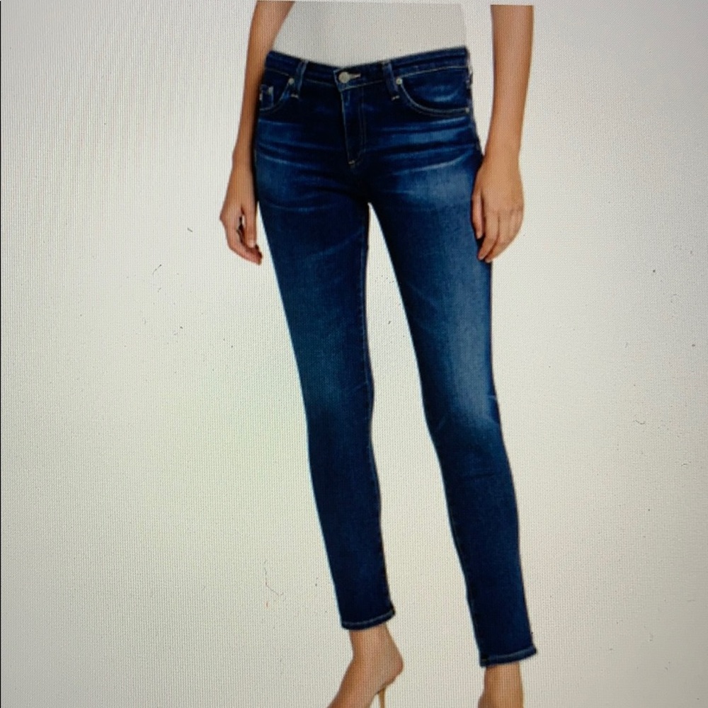 AG The Stilt Cigarette Leg Jean